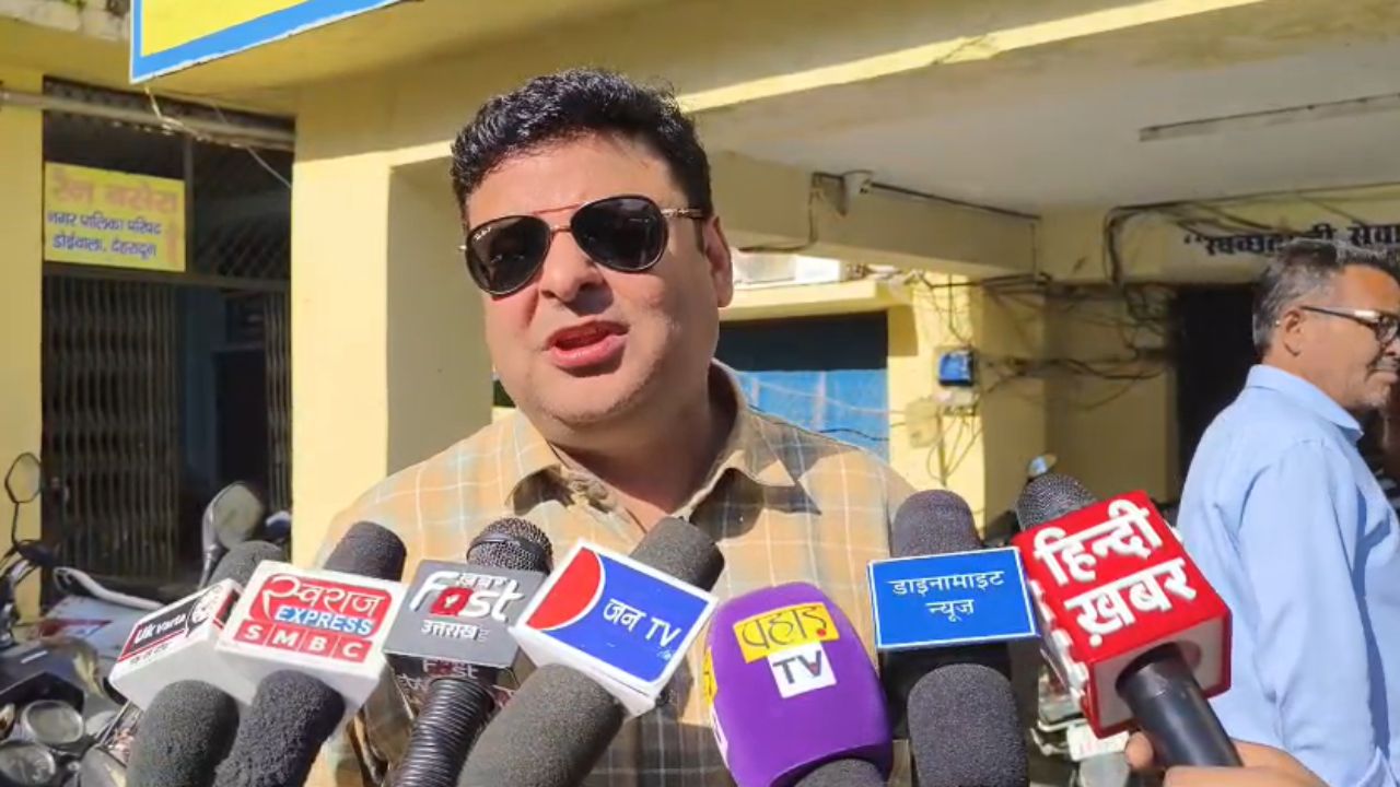 डोईवाला में नगर विकास पर सभासदों का जोरदार हंगामा, जताई नाराजगी