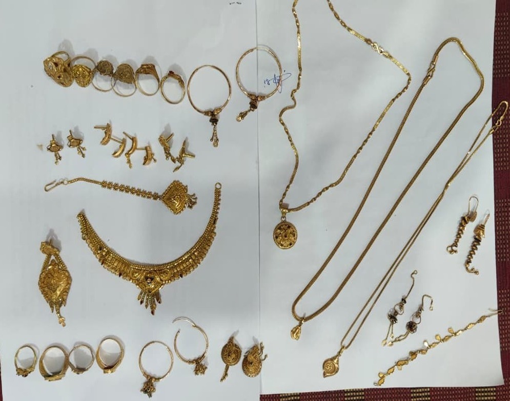 गोरखपुर में महिला ने रचा गहनों की चोरी का ड्रामा, शाहपुर पुलिस ने 12 लाख के जेवर बरामद किए