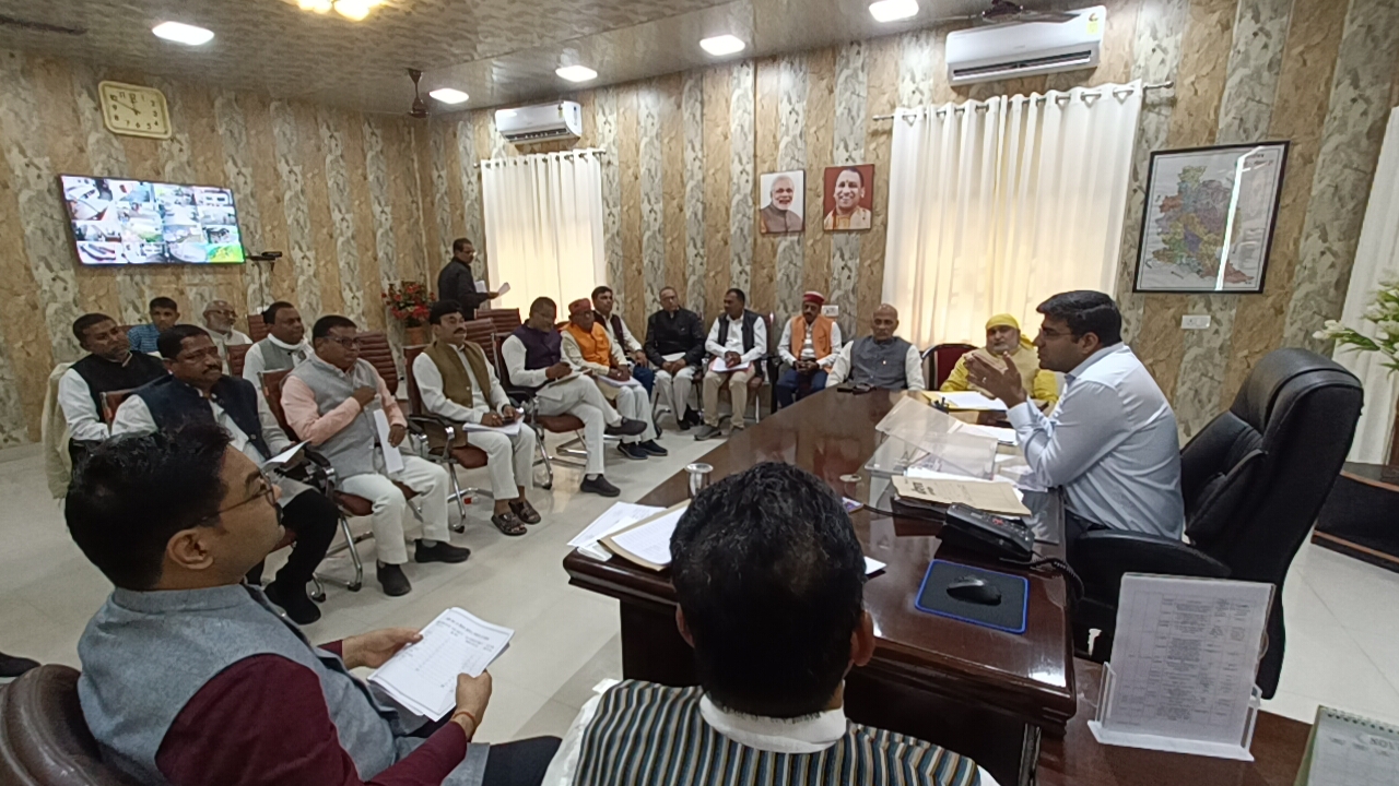 Gorakhpur News: मतदेय स्थलों की अंतिम सूची जारी; संख्या बढ़कर हुई 4047