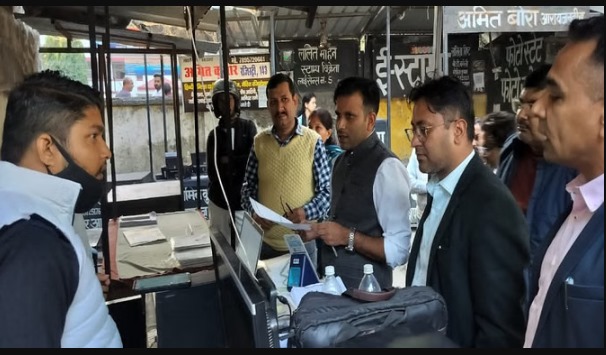 हल्द्वानी तहसील में अचानक छापा, अवैध कारोबार का बड़ा खुलासा; कई लोगों पर ताबड़तोड़ नोटिस