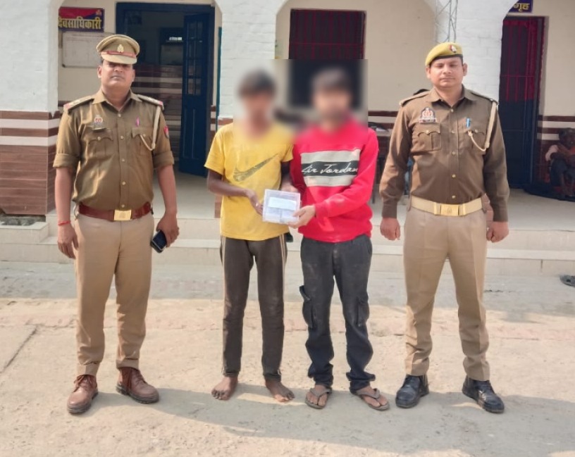 Gorakhpur Theft:  दुकान का ताला तोड़कर चोरी! दो शातिर चोर ऐसे चढ़े पुलिस के हत्थे