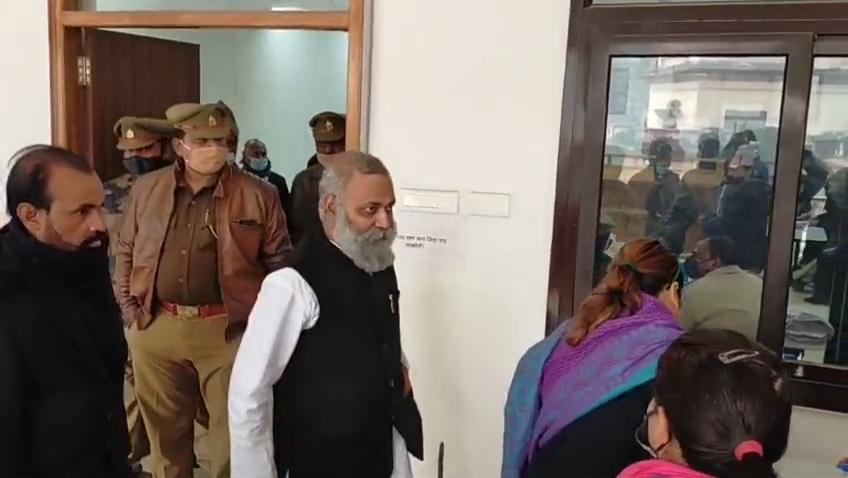 Somnath Bharti: रायबरेली कोर्ट ने सोमनाथ भारती को कोर्ट में पेश होने का दिया आदेश