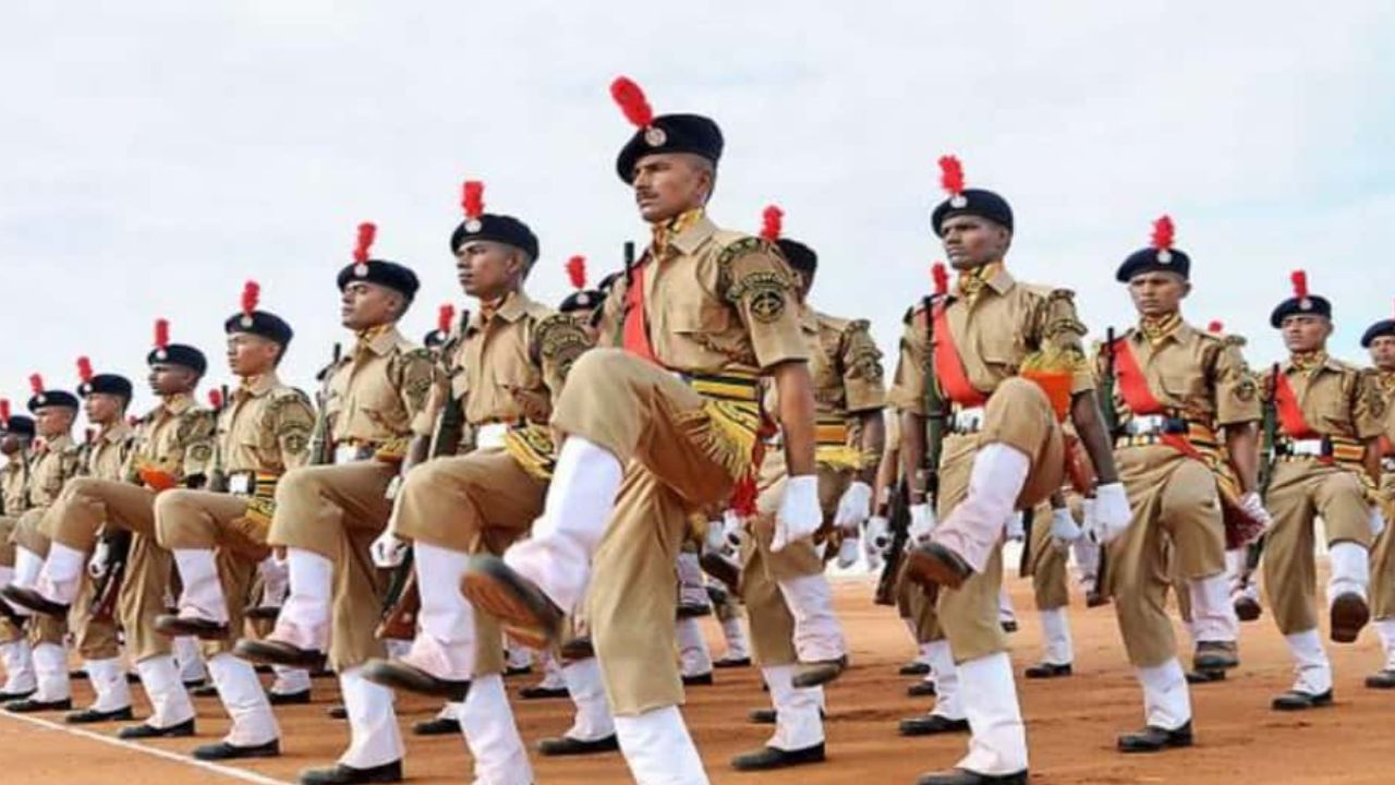 Delhi Police Exam Date: दिल्ली पुलिस भर्ती परीक्षाओं की तारीखों का ऐलान, एसएससी ने जारी किया पूरा शेड्यूल