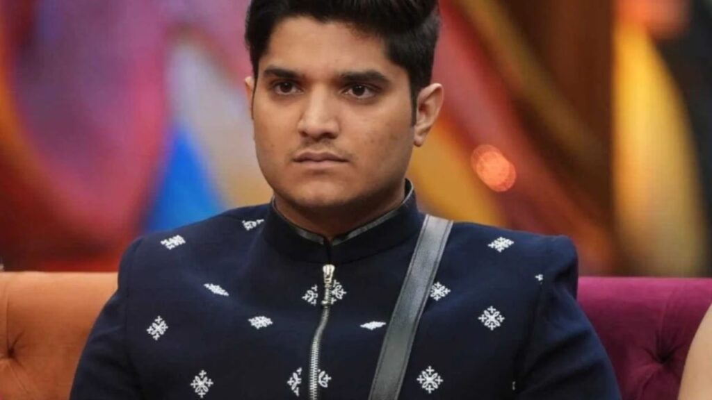 Bigg Boss 19 fame Mridul Tiwari's road show has fans going crazy.