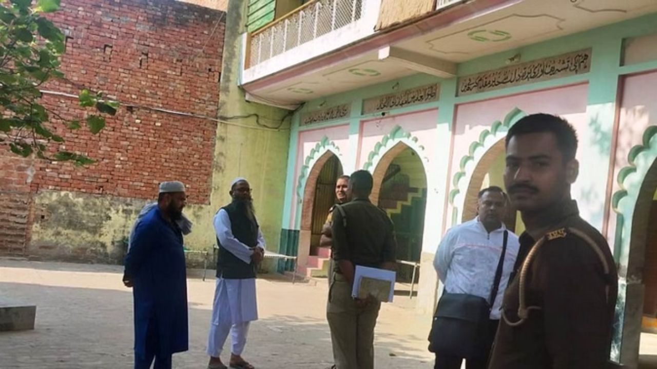Muzaffarnagar News: लाल किला धमाके के बाद मुजफ्फरनगर पहुंची खुफिया विभाग की टीम, छापेमारी सिलसिला जारी