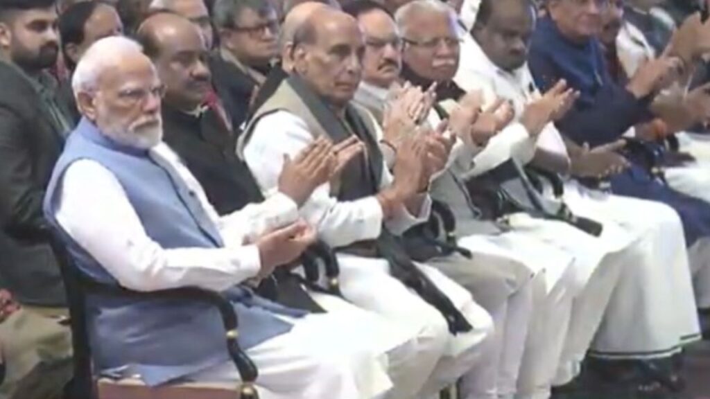 Many dignitaries including PM Modi were present at the swearing-in ceremony