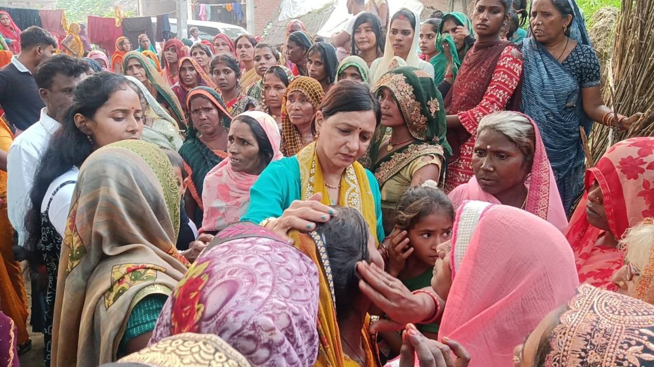 रायबरेली के गांवों में विकास की नई दिशा, पूनम सिंह ने की स्ट्रीट लाइट लगाने की घोषणा