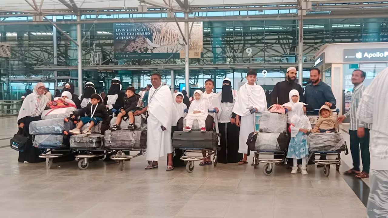 Saudi Arabia Accident: सऊदी बस अग्निकांड में एक ही परिवार के 18 लोगों की दर्दनाक मौत, हैदराबाद में सन्नाटा
