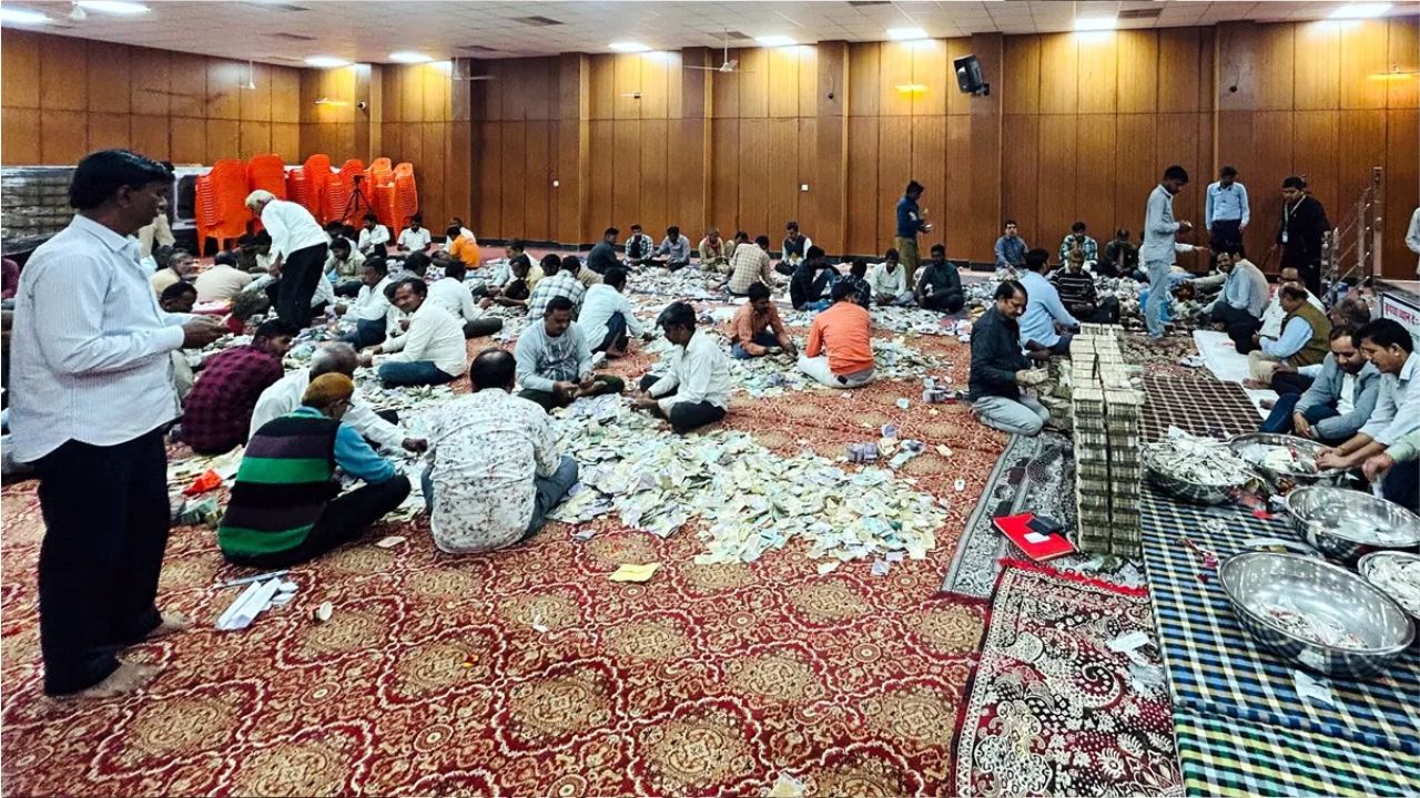 Rajasthan News: सांवलिया सेठ मंदिर के चढ़ावे ने तोड़े रिकोर्ड, पहली बार मिला 51 करोड़ का दान