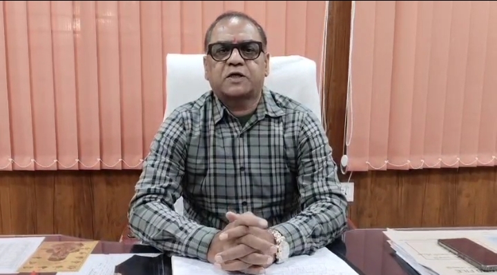 Raebareli Liquor Sieze: रायबरेली में पकड़ी गई कच्ची शराब, तीन के खिलाफ कसा शिकंजा