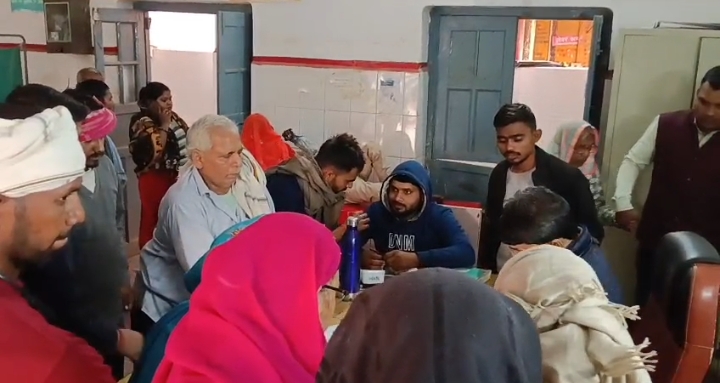 Raebareli Accident: तेज रफ्तार लोडर ने बाइक सवारों को मारी टक्कर, एक की मौत, दूसरा घायल