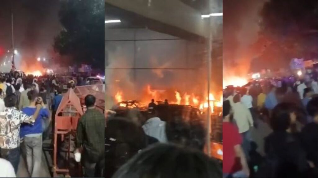 Car blast near Delhi Red Fort