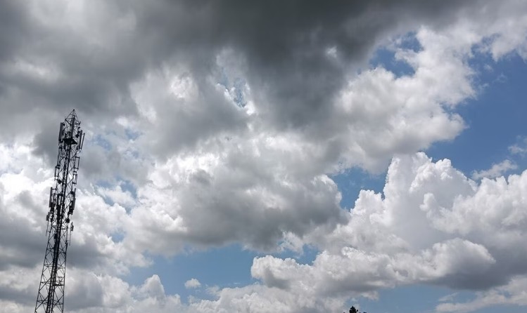 पश्चिमी विक्षोभ से यूपी में बदलेगा मौसम: बादलों की आवाजाही और कोहरे की दस्तक, तापमान में उतार-चढ़ाव शुरू