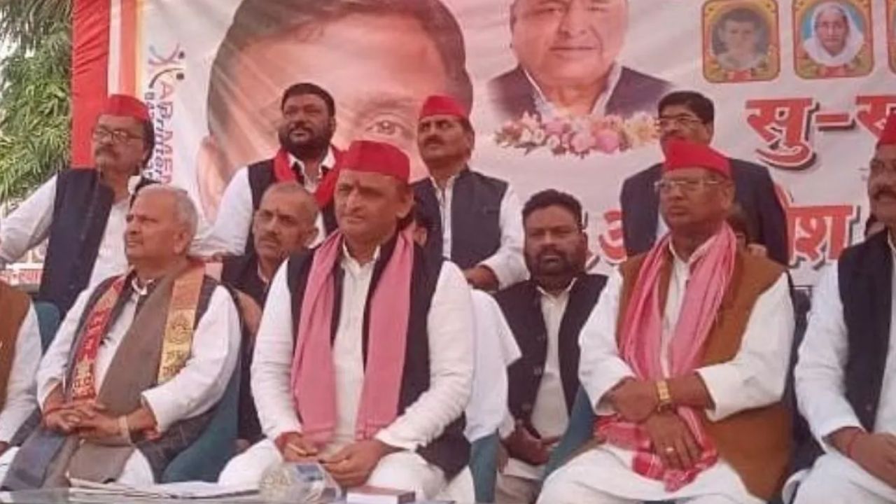 Kanpur: अखिलेश यादव का SIR पर हमला, कहा- सिर्फ आरक्षण और अधिकार छीनने की साजिश, BJP को जमकर घेरा