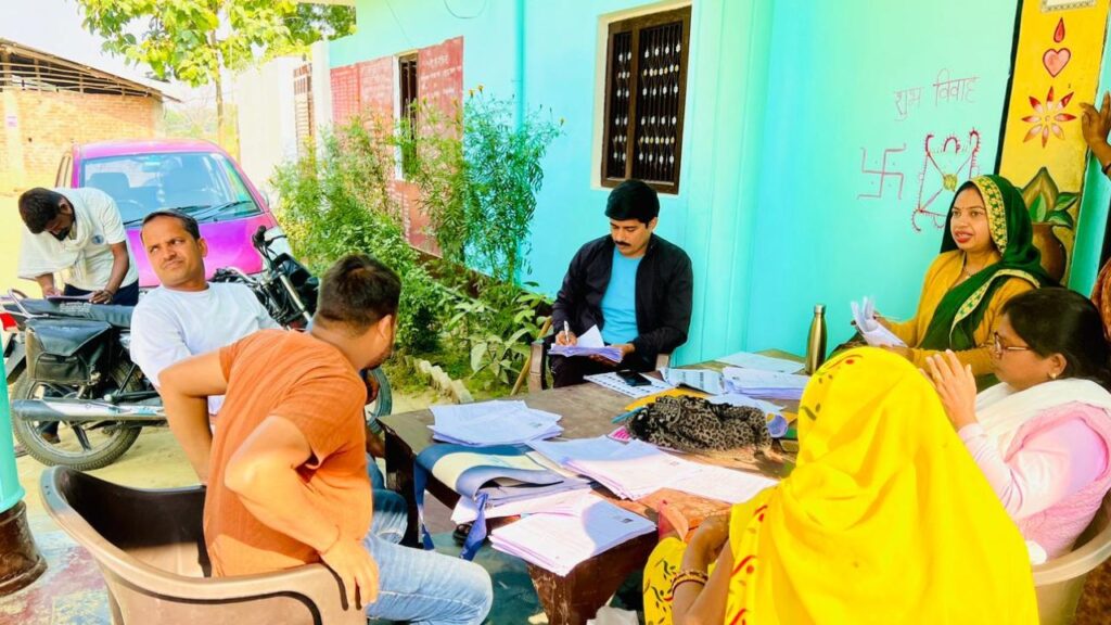 Villagers actively participated in filling up the SIR forms