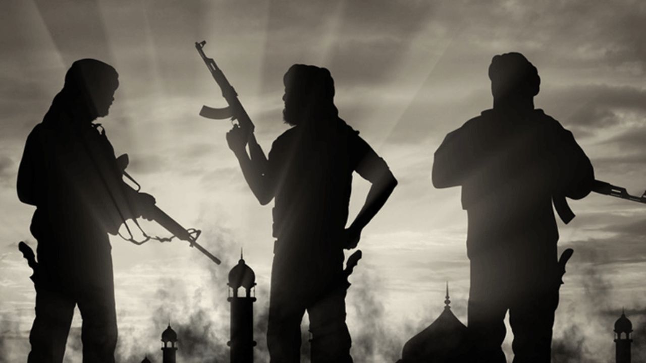 आखिर कौन हैं ये तीन लोग? जिन्होंने MBBS के बाद चुना आतंकवाद का रास्ता, दिल्ली और लखनऊ में होने वाले थे कई बम धमाके