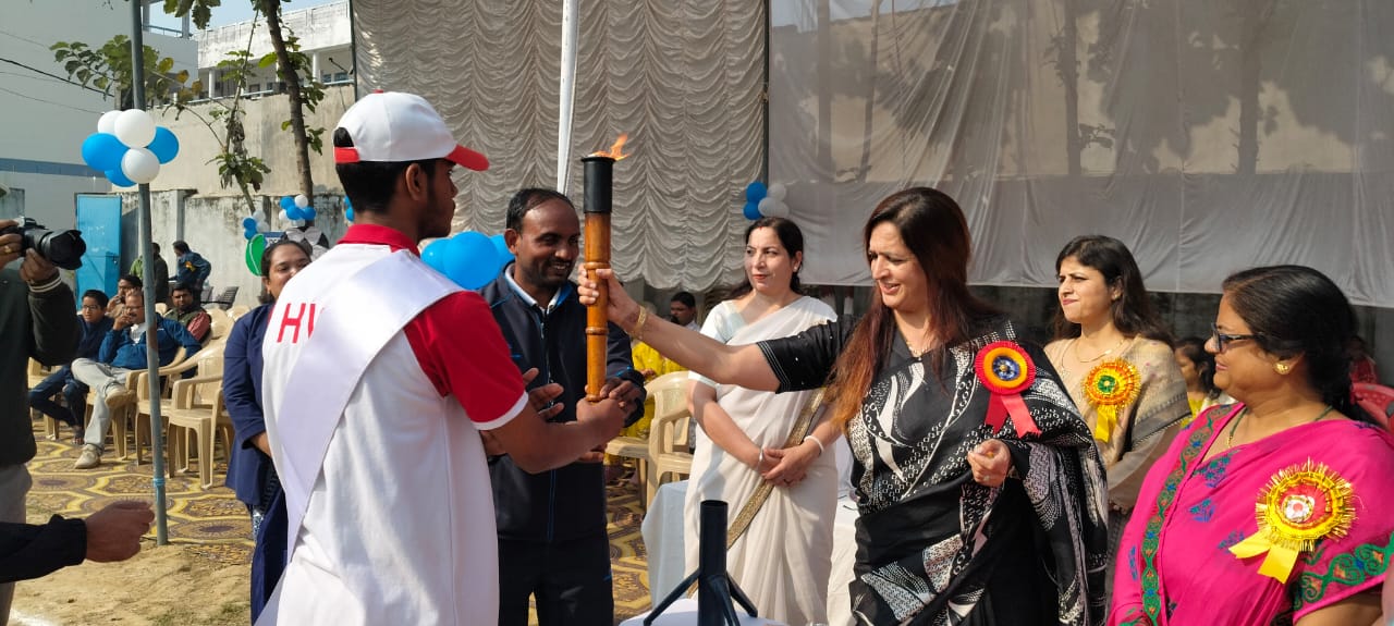 हॉलमार्क वर्ल्ड स्कूल में ‘खेल संग्राम’ का धमाकेदार आयोजन, नन्हें खिलाड़ियों ने जमाया रंग