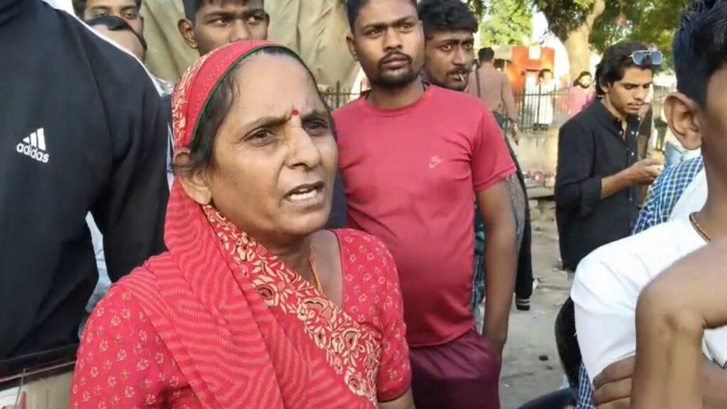 The victim blamed the municipal corporation