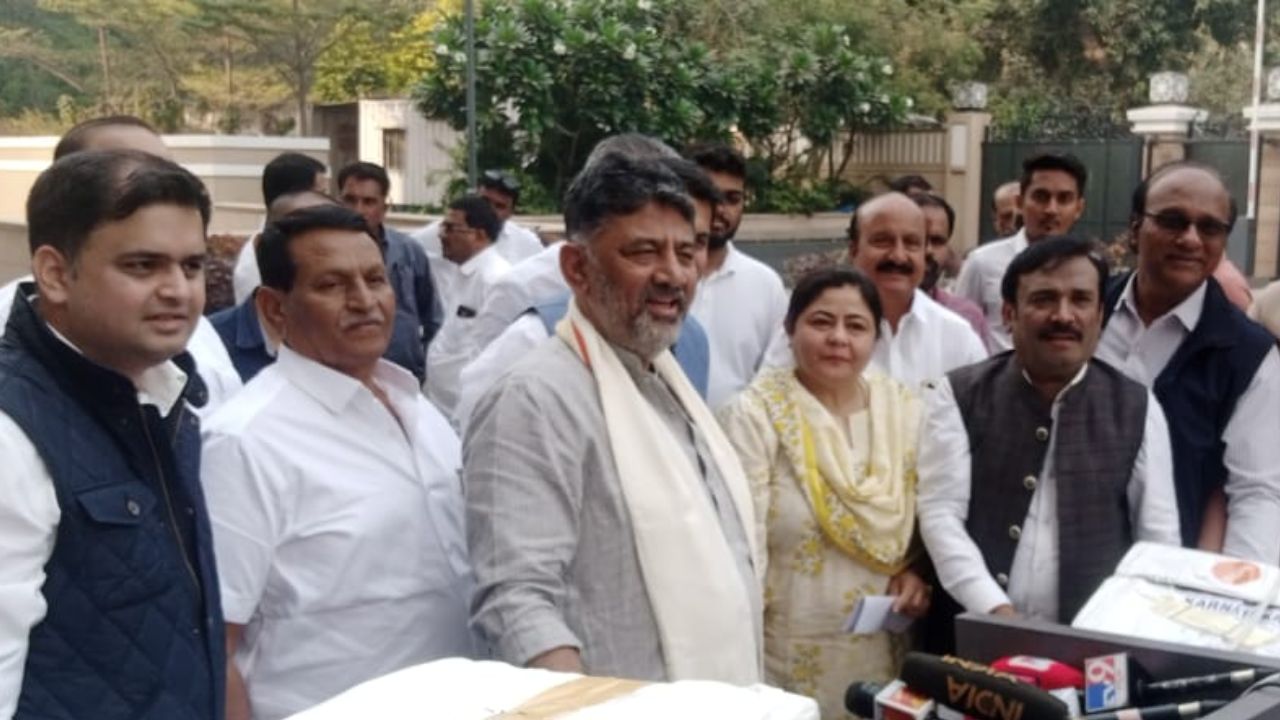 देशव्यापी हस्ताक्षर अभियान शुरू: दिल्ली से कांग्रेस के वरिष्ठ नेता और कर्नाटक के उपमुख्यमंत्री डी.के. शिवकुमार का बड़ा बयान