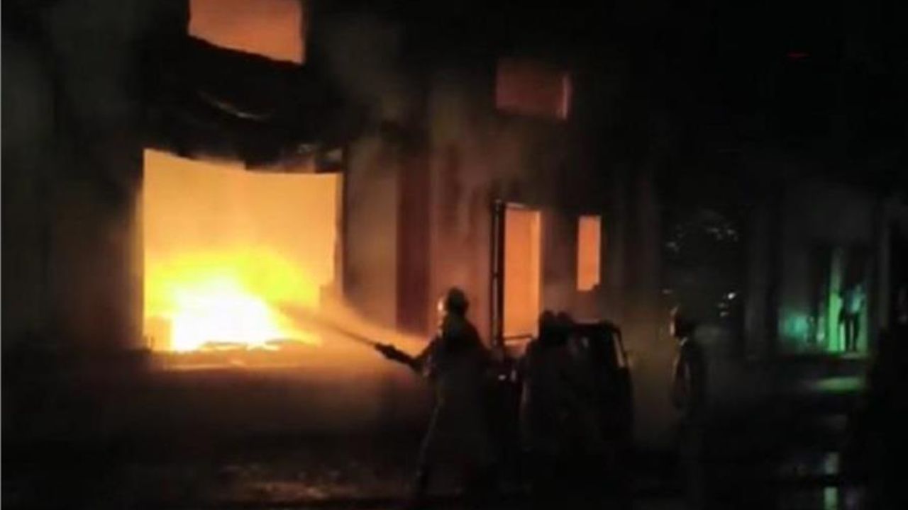 देव प्रबोधिनी एकादशी पर जला दीपक बना हादसे की वजह, इंदौर में दो महिलाओं की जिंदा जलकर मौत