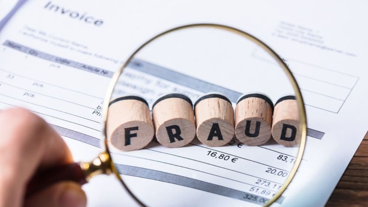 गोरखपुर में गजब मामला: जिसने कभी नहीं देखा फाइनेंस कंपनी का चेहरा, उस महिला के नाम पर बड़ा फर्जीवाड़ा, जानें पूरा मामला