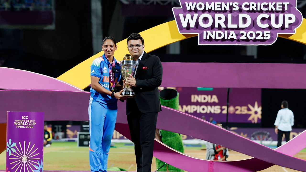 क्या संन्यास लेने वाली हैं वर्ल्ड कप विजेता कप्तान हरमनप्रीत कौर? बयान ने बढ़ाई फैंस की धड़कनें