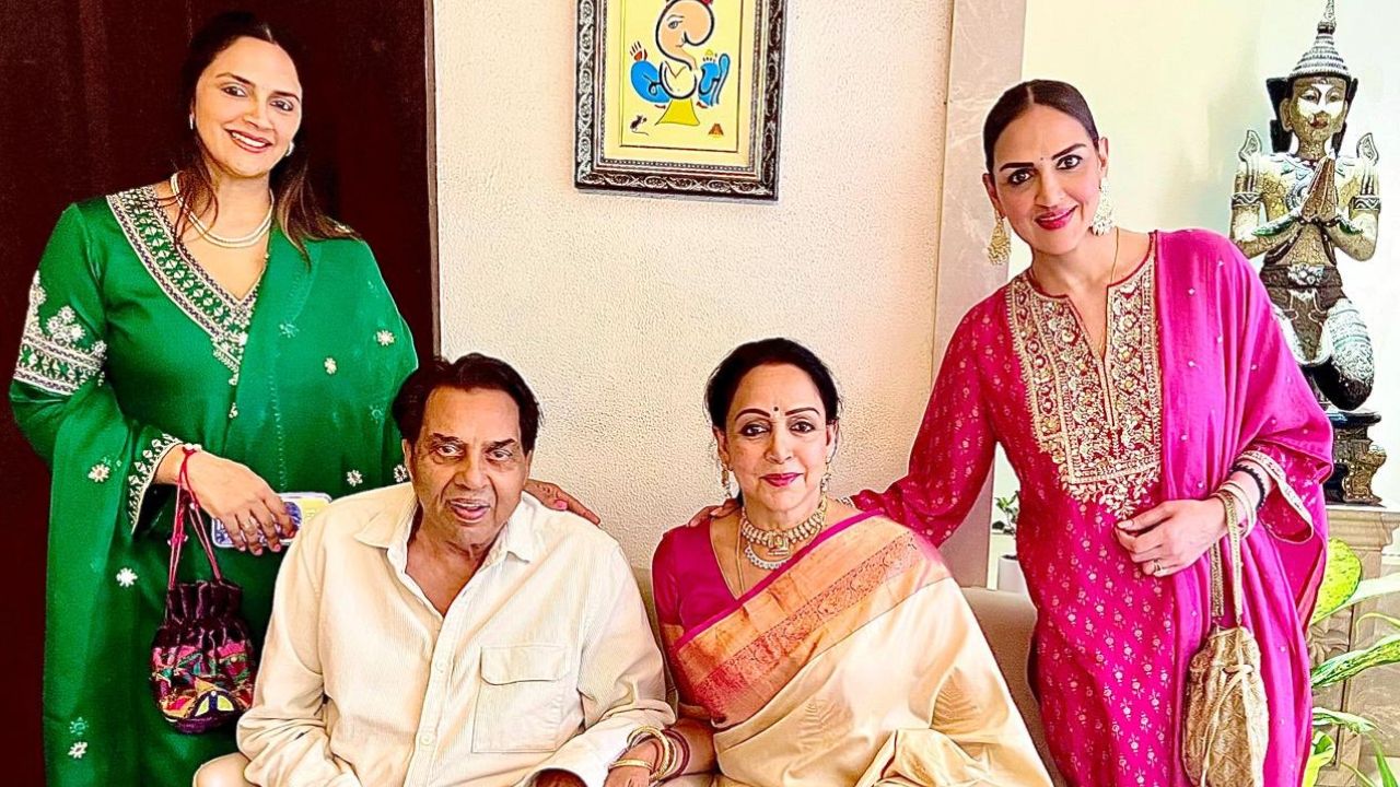 हेमा ने लिखा कि धर्मेंद्र की मानवता, टैलेंट और यूनिवर्सल अपील उन्हें बाकी सभी फिल्मी लेजेंड्स से अलग ‘यूनिक आइकन’ बनाती है।