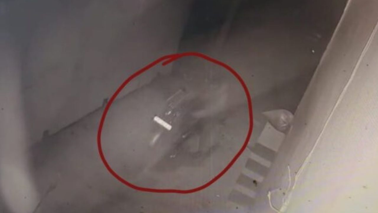 गैरेज से क्लासिक बुलेट लेकर चोर फरार, सीसीटीवी फुटेज वायरल; पीड़ित ने पुलिस से लगाई गुहार