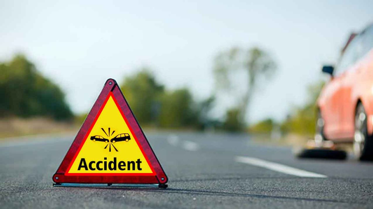 RaeBareli: सड़क हादसे में बाइक सवार की मौत, जांच में जुटी पुलिस