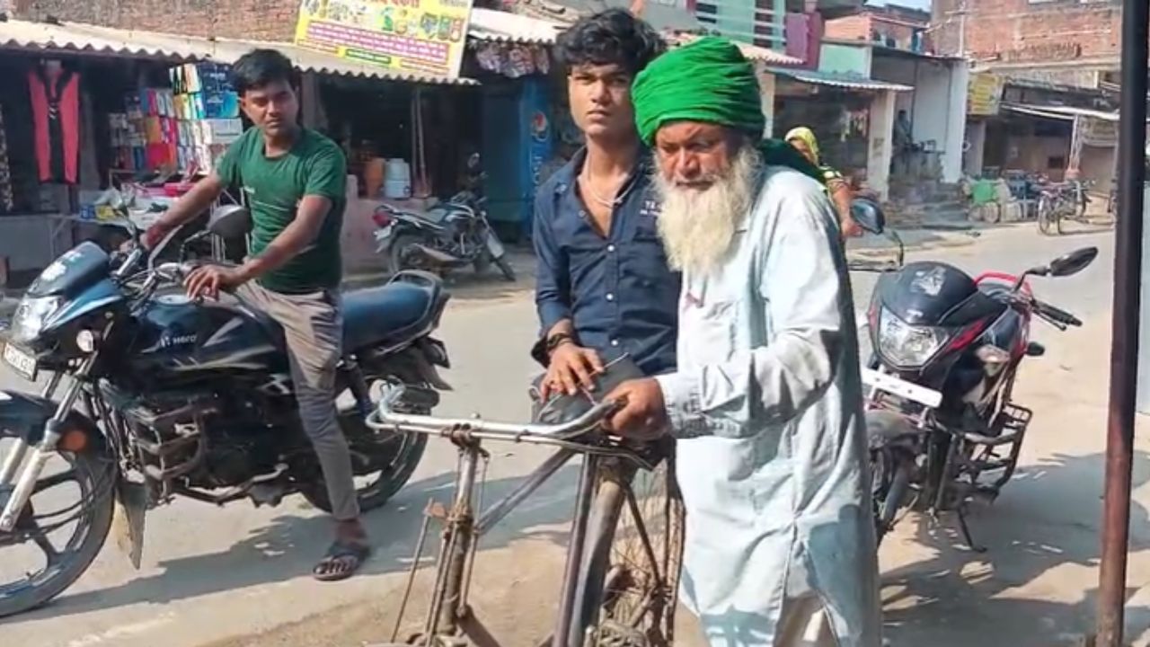 महराजगंज में सिस्टम फेल! दिव्यांग की चार साल की जद्दोजहद, मदद तलाश में भटकती उम्मीदें; पढ़ें पूरी खबर