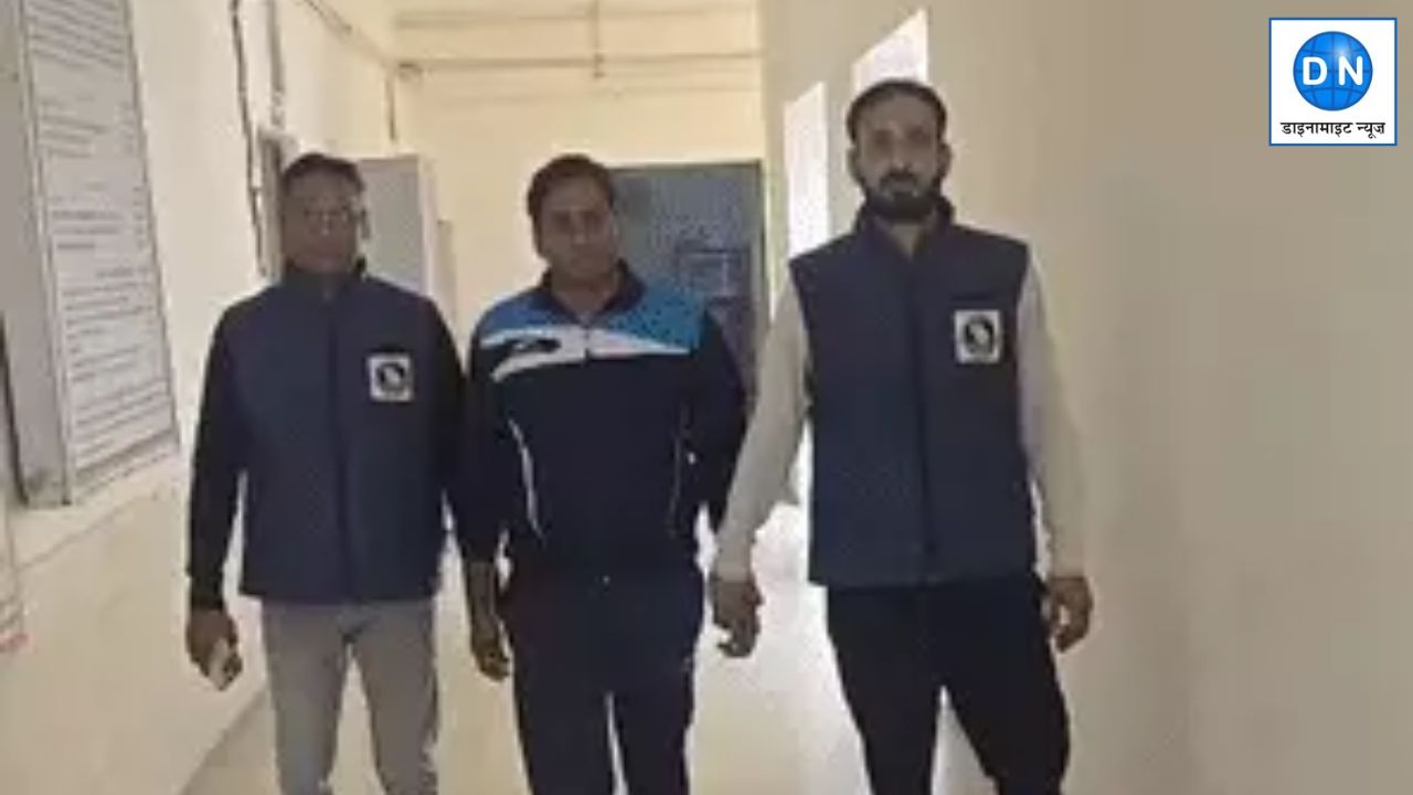 बड़ी खबर: ग्रेटर नोएडा से फर्जी रॉ अफसर गिरफ्तार, लैपटॉप में मिला दिल्ली बम ब्लास्ट का Video