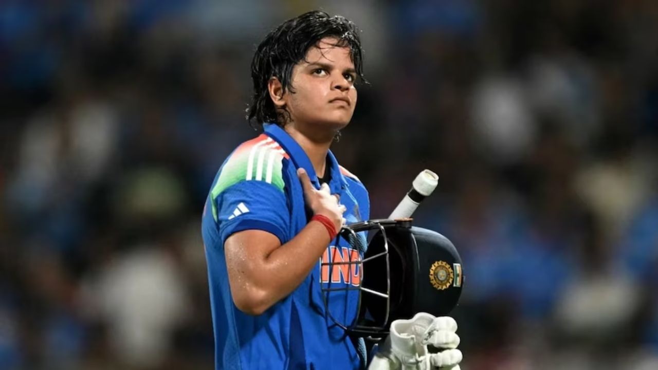 शेफाली वर्मा दुनिया की नई स्टार: कुल 21 की आयु में बनीं विश्व की ऐसी पहली खिलाड़ी, इतिहास के पन्नों पर लिखी जीत