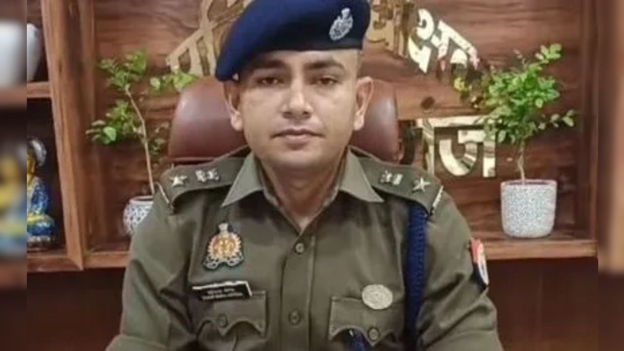 महराजगंज में ब्लैक स्कॉर्पियो को लेकर चौकी प्रभारी सस्पेंड, SP का आदेश न मानने पर बड़ी कार्रवाई