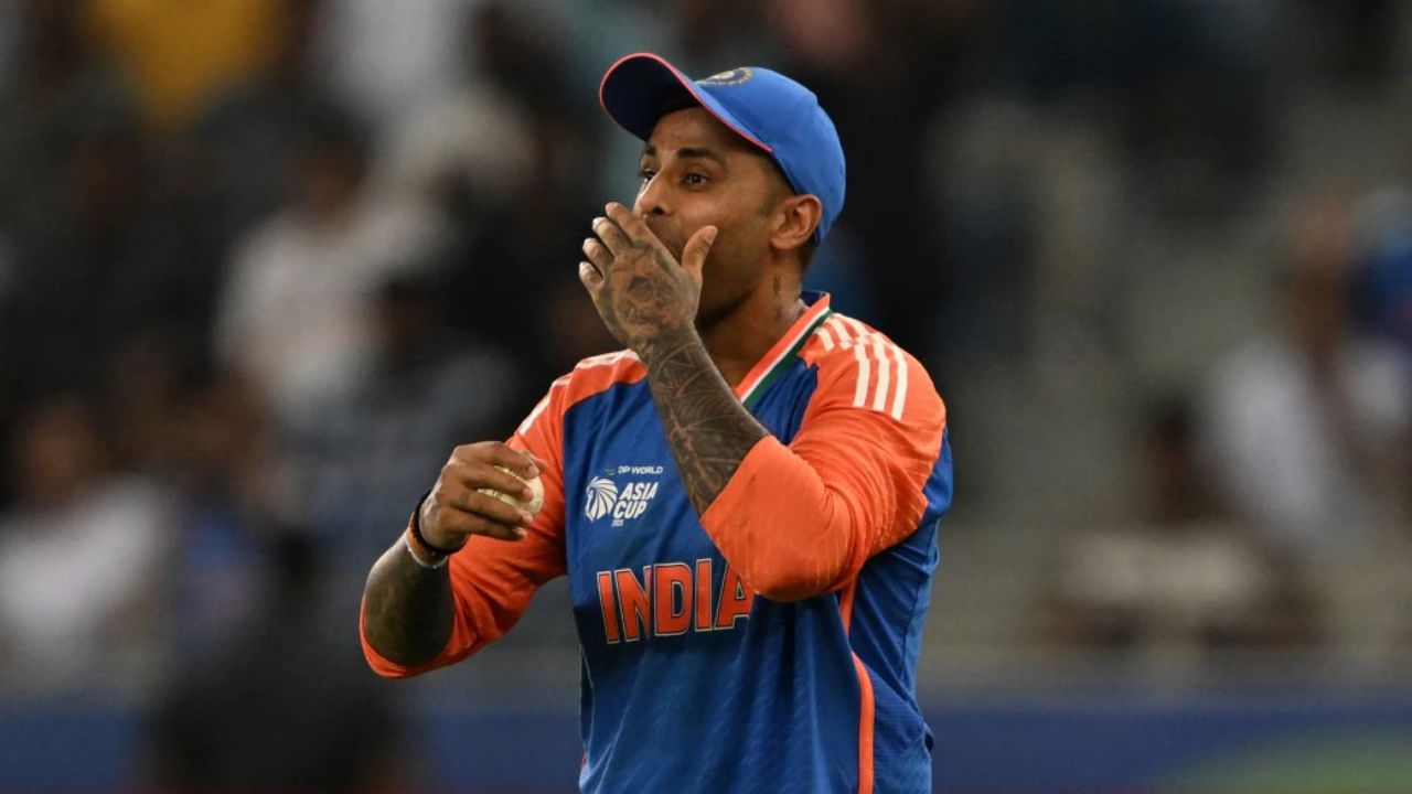 आखिरकार ट्रॉफी छूने की फीलिंग… सूर्यकुमार यादव के बयान से पाकिस्तान को लगी मिर्ची! जानें क्या कहा