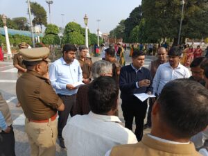 गोरखपुर : खिचड़ी मेला से पहले प्रशासन अलर्ट, शीर्ष अधिकारियों ने गोरखनाथ मंदिर में की व्यापक सुरक्षा समीक्षा