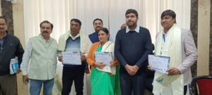 गोरखपुर: ग्रामीण विधानसभा में निर्वाचन कार्य में उत्कृष्ट प्रदर्शन, 323 विधानसभा के तीन बीएलओ 100% फीडिंग पर सम्मानित