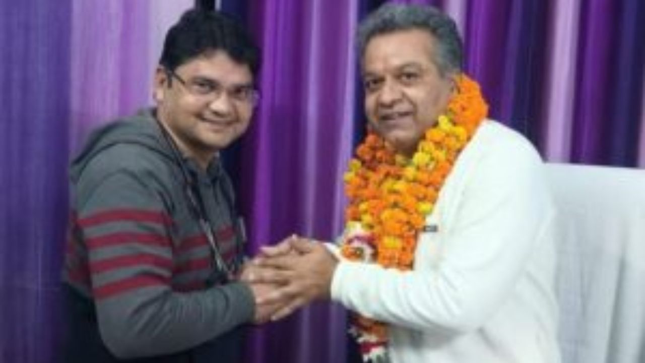 UP News: कानपुर देहात में स्वास्थ्य सेवाओं में बड़ा बदलाव, डॉ. पीयूष त्रिपाठी बने झींझक CHC के नए चिकित्साधीक्षक