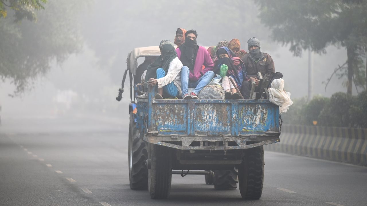 उत्तर प्रदेश में नवंबर की कंपकंपाती ठंड! कई जिलों में तापमान सामान्य से नीचे, सर्दी ने बढ़ाई परेशानी