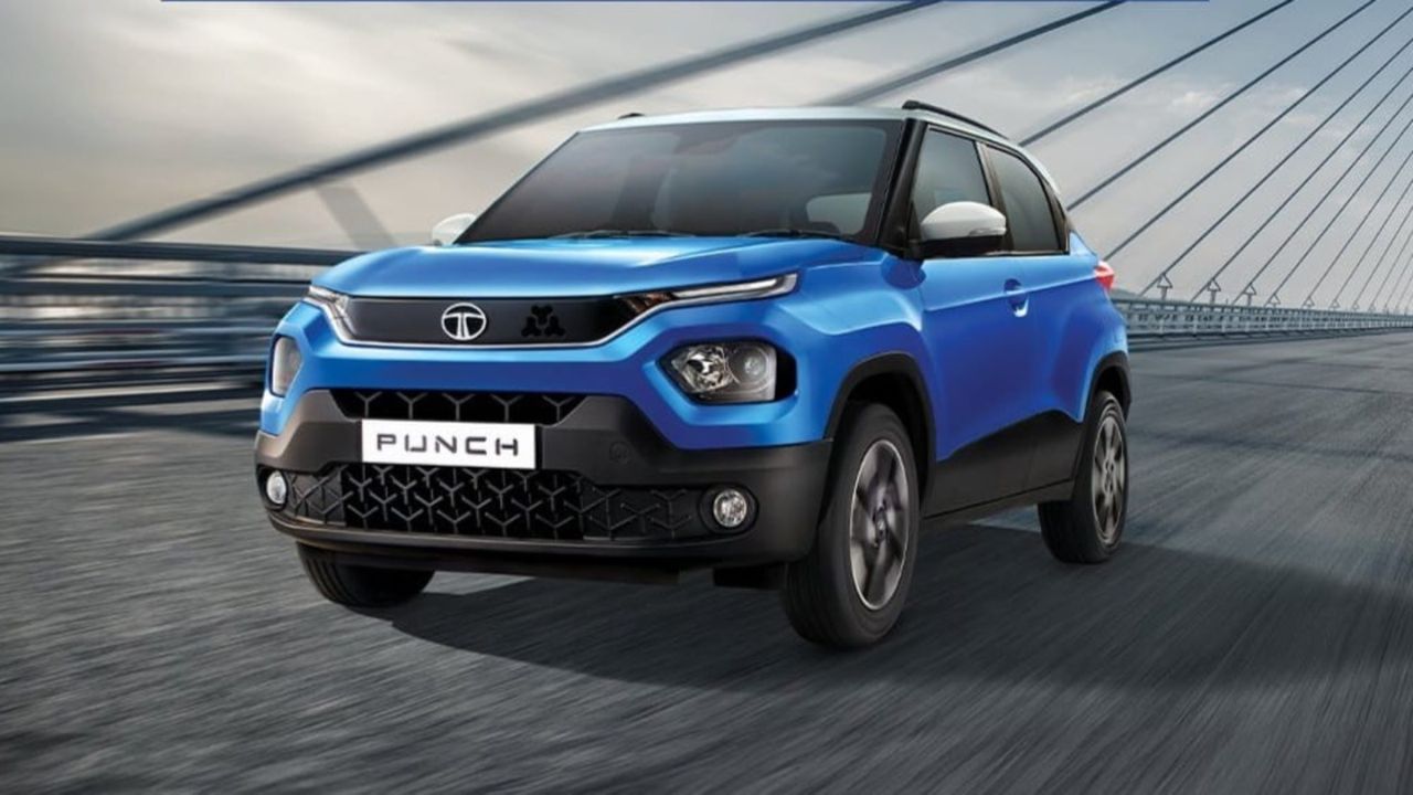 इंजन के मामले में Tata Punch Facelift में कोई बड़ा बदलाव नहीं होगा। इसमें वही भरोसेमंद 1.2 लीटर पेट्रोल इंजन मिलेगा। इसके साथ ही CNG वेरिएंट भी उपलब्ध रहेगा। गाड़ी में 5-स्पीड मैनुअल और 5-स्पीड AMT गियरबॉक्स के विकल्प दिए जा सकते हैं, जो ड्राइविंग को आरामदायक और बेहतर बनाएंगे। (Img- Internet)