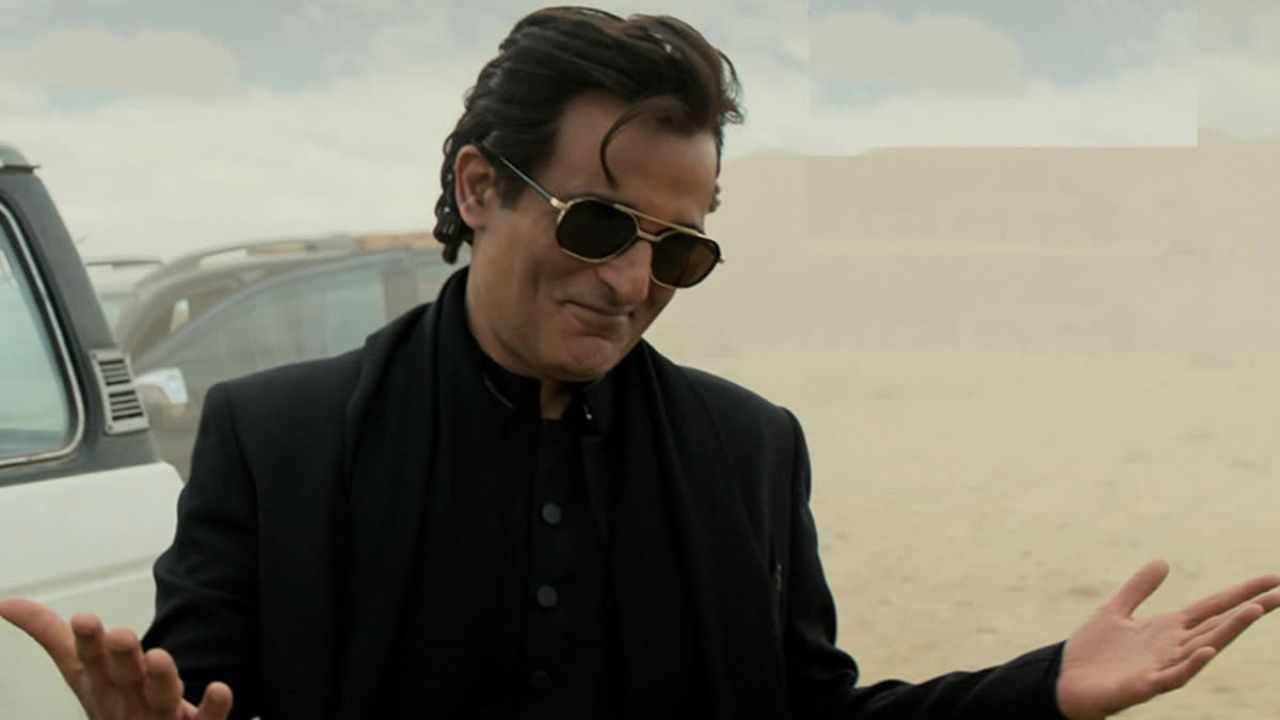 फिल्म ‘धुरंधर’ में अक्षय खन्ना का कॉस्ट्यूम डिज़ाइन उनके किरदार की क्रूरता को और भी दमदार बनाता है। डार्क शेड्स, स्ट्रेट-फिट जैकेट और इंटेंस लुक ये सब मिलकर उनके किरदार को और खतरनाक बना देते हैं। यह किरदार सिर्फ एक्टिंग ही नहीं, बल्कि फैशन की वजह से भी याद रखा जाएगा। (Img- Internet) फिल्म ‘धुरंधर’ में अक्षय खन्ना का कॉस्ट्यूम डिज़ाइन उनके किरदार की क्रूरता को और भी दमदार बनाता है। डार्क शेड्स, स्ट्रेट-फिट जैकेट और इंटेंस लुक ये सब मिलकर उनके किरदार को और खतरनाक बना देते हैं। यह किरदार सिर्फ एक्टिंग ही नहीं, बल्कि फैशन की वजह से भी याद रखा जाएगा। (Img- Internet)