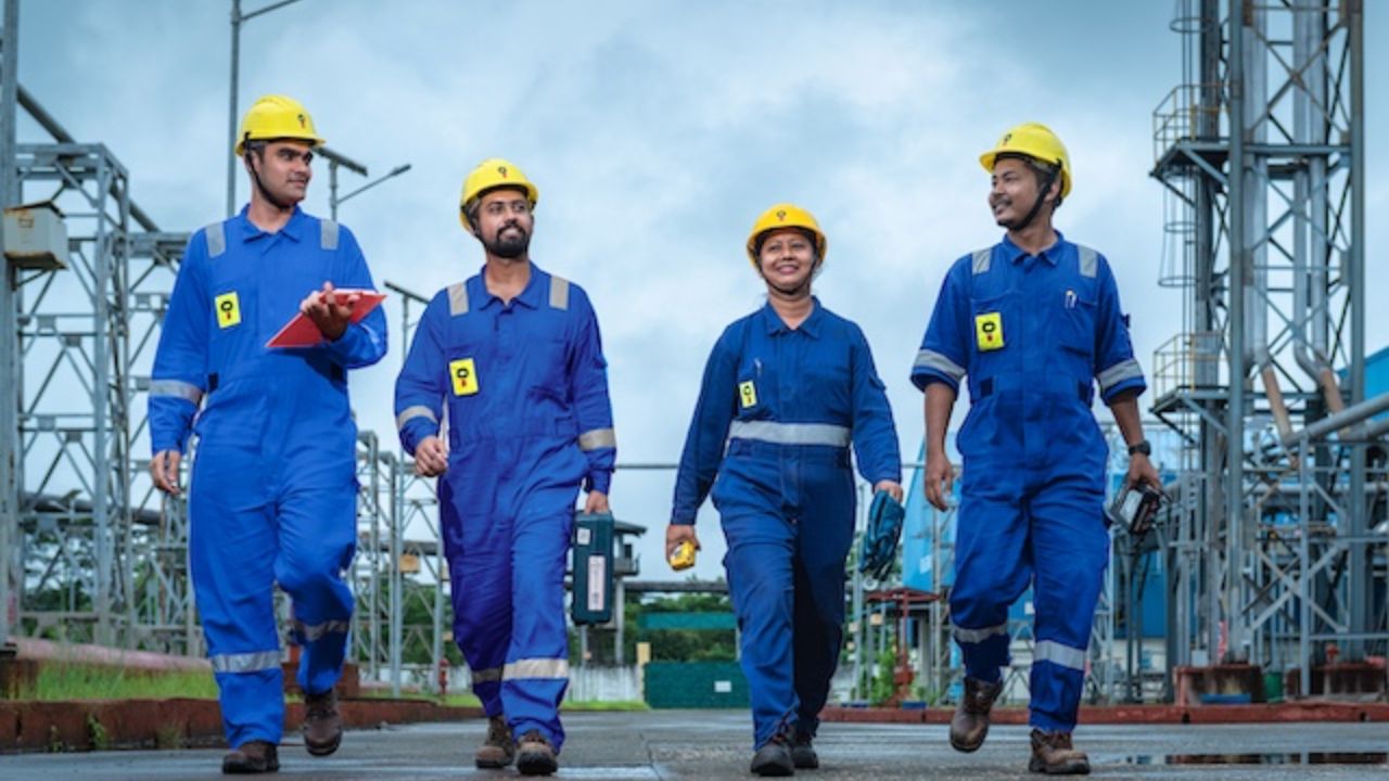 आयु सीमा के तहत आवेदन करने वाले उम्मीदवार की न्यूनतम उम्र 18 वर्ष और अधिकतम उम्र 26 वर्ष तय की गई है। अभ्यर्थियों की आयु की गणना 31 दिसंबर 2025 के आधार पर की जाएगी। हालांकि, सरकारी नियमों के अनुसार आरक्षित वर्गों को ऊपरी आयु सीमा में नियमानुसार छूट प्रदान की जाएगी। (Img- Internet)