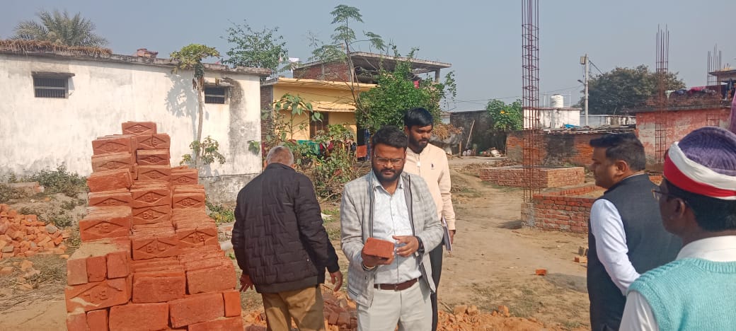 Maharajganj News: चौक नगर पंचायत में दो करोड़ की धर्मशाला में भ्रष्टाचार की नींव, जांच रिपोर्ट में खुली पोल