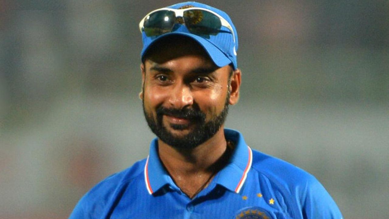 अमित मिश्रा ने भी इस साल अपने क्रिकेट करियर को खत्म कर दिया। उन्होंने 4 सितंबर को सभी फॉर्मेट से संन्यास की घोषणा की। वह फिलहाल कमेंटेटर की भूमिका में नजर आते हैं। (Img-Internet)