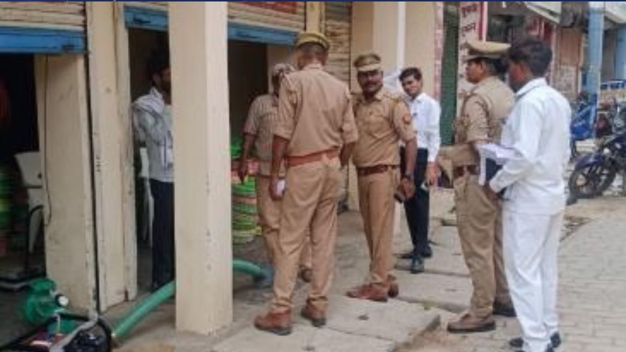 औरैया में साप्ताहिक बंदी का फिर नहीं हुआ पालन, जिला अधिकारी के आदेश बेअसर