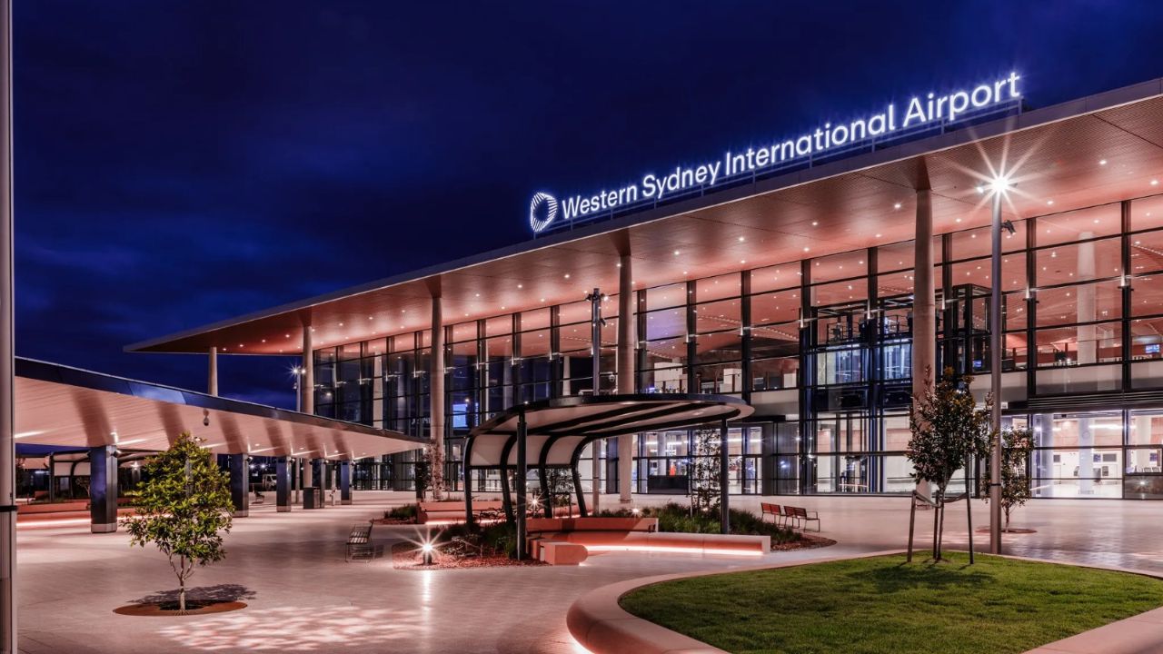 ऑस्ट्रेलिया तीसरे नंबर पर है, जहां 2,000 से ज्यादा एयरपोर्ट्स हैं। विशाल क्षेत्रफल और बिखरी आबादी के लिए ये हवाई अड्डे लाइफलाइन जैसे हैं। (Img-Google)