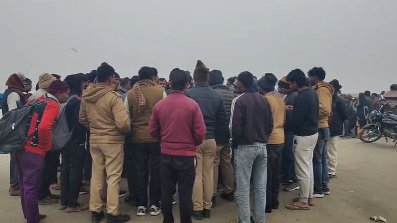 Budaun Crime News: लापता रेलवे कर्मचारी का शव गंगा नदी से बरामद, परिजनों में कोहराम