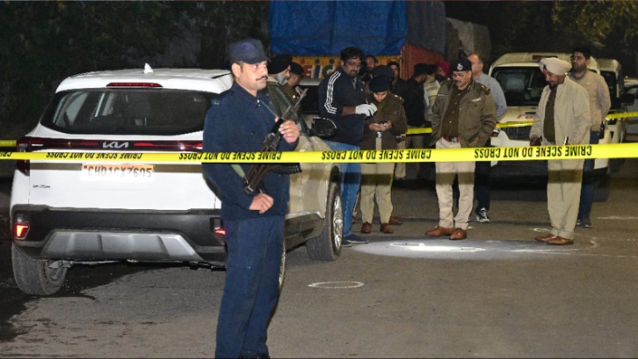 Chandigrah: गैंगवार में चली अंधाधुंध गोलियां; लॉरेंस के करीबी इंदरप्रीत उर्फ पैरी की हत्या, यहां से मिली हमलावरों की गाड़ी