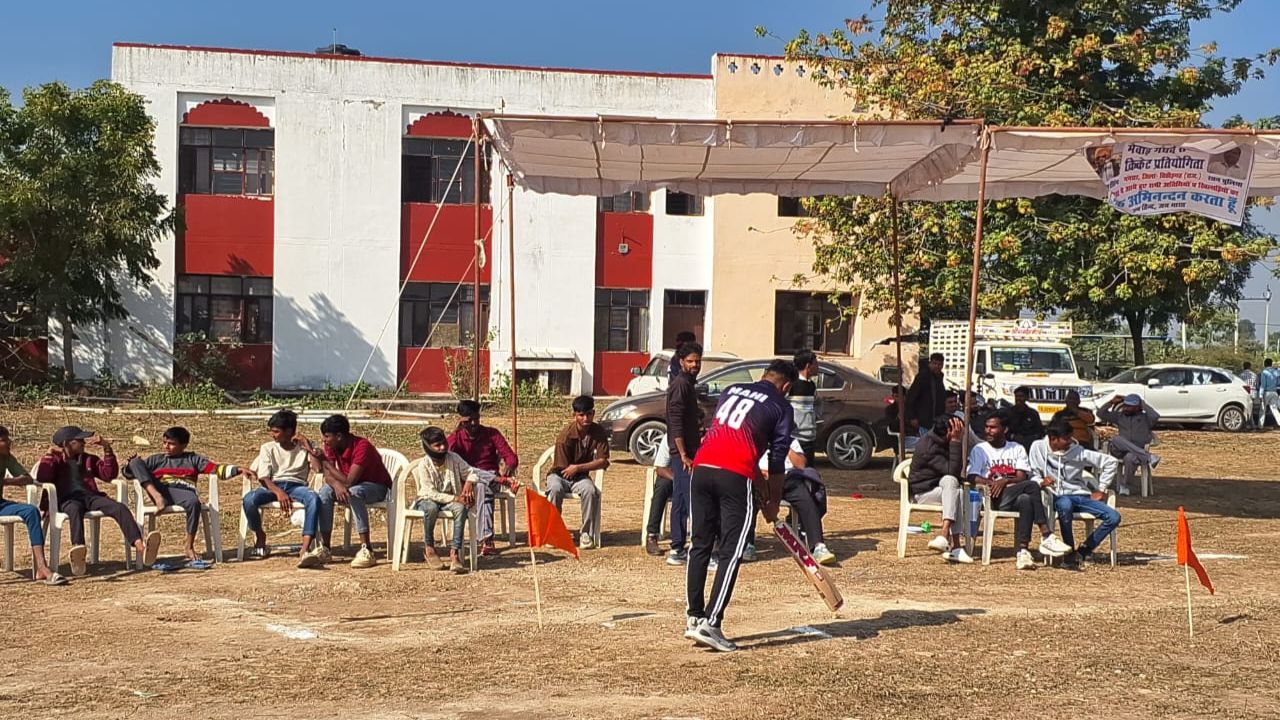 मेवाड़ गन्धर्व समाज की क्रिकेट प्रतियोगिता का शुभारंभ, खेल के मैदान में दिखा एकता और उत्साह