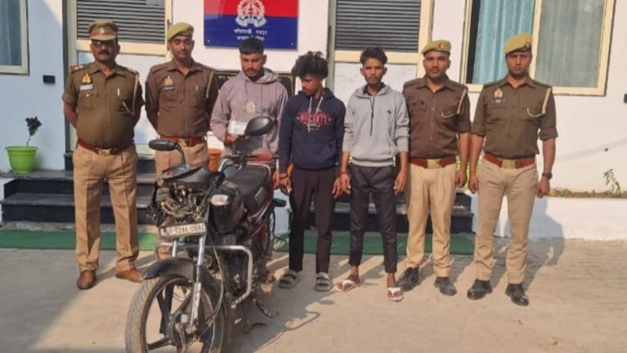 Crime in UP: देवरिया में लूट का बड़ा खुलासा, लुटेरों ने पुलिस के सामने खोले राज