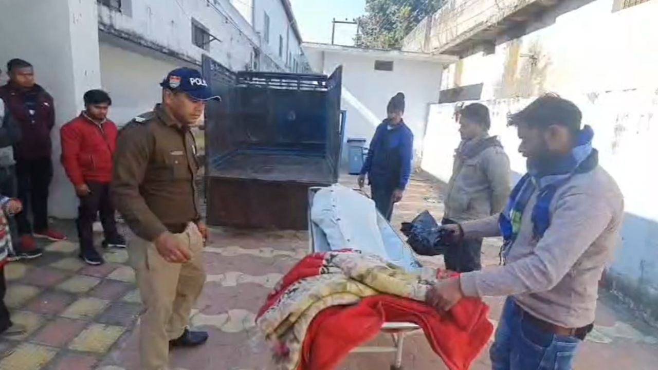 परिवारिक विवाद के बाद उठाया आत्मघाती कदम, पुलिस जांच में जुटी; पोस्टमार्टम रिपोर्ट का इंतजार